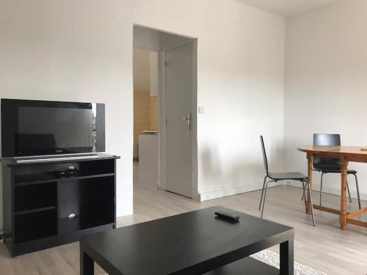 Appartement Simple Sur Argenteuil, Proche Paris Exterior foto